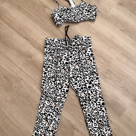 Salty Honey Other - Salty Honey Leopard Print Active Leggings and Matching Sports Bra Set